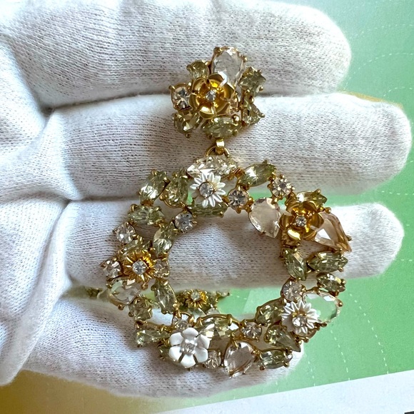 J.Crew gold Hoops crystal Hoop Earrings white/floral - Picture 5 of 9